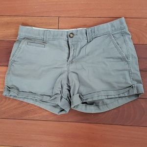 Gray shorts